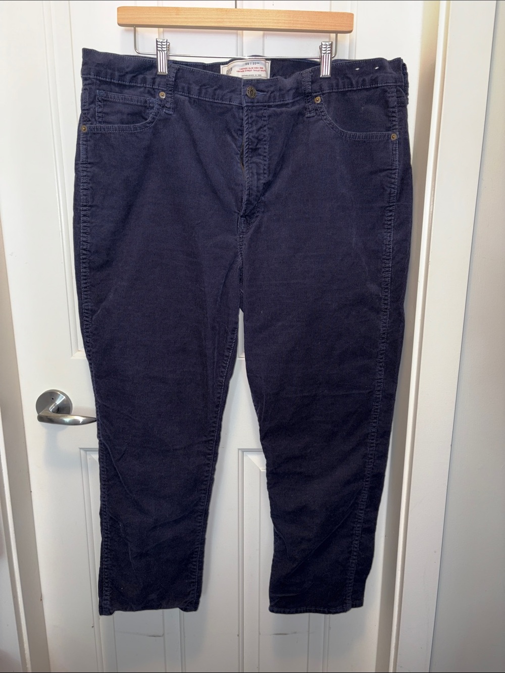 GAP Women's Navy Slim High-rise Corduroy Pants, size 20